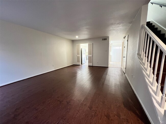 Building Photo - 9901 Sharpcrest St