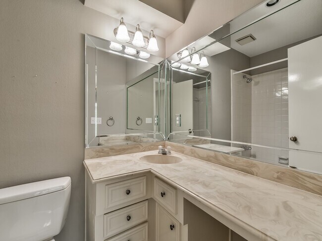 Building Photo - 9406 Bassoon Dr