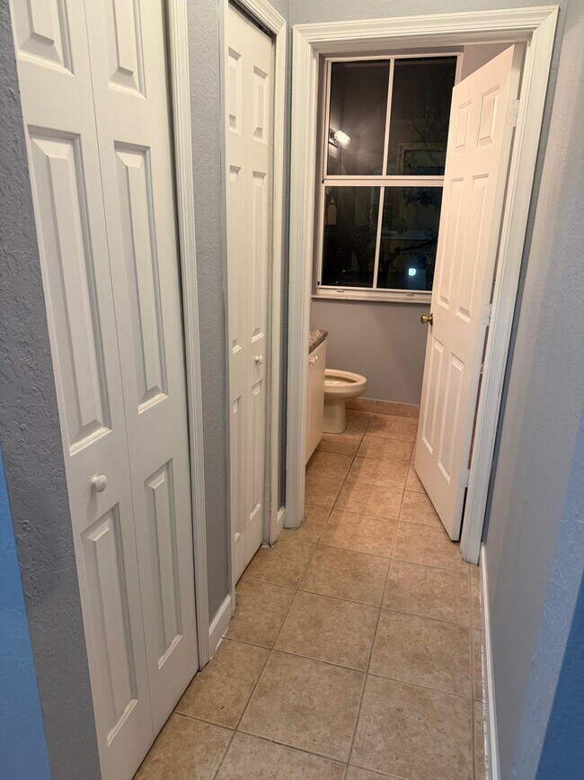 Building Photo - 3501 Shoma Dr