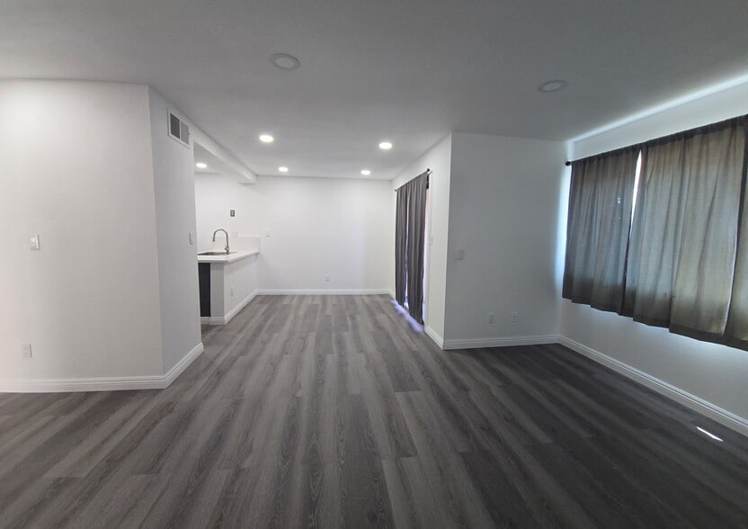 Building Photo - 2255 Cahuilla St