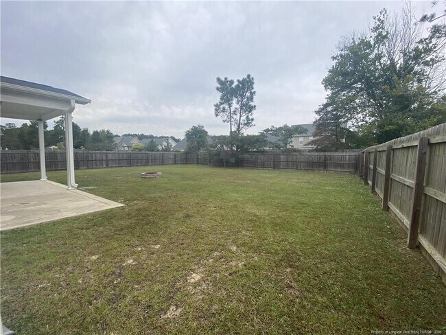 Building Photo - 3028 N Kilchattan Dr