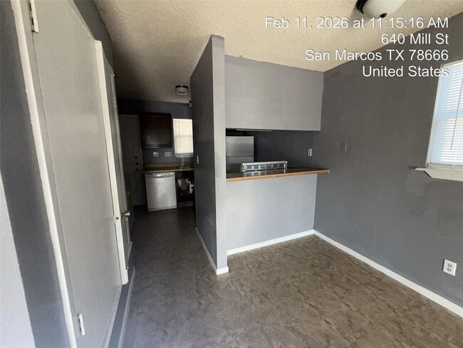 Building Photo - 640 Mill St