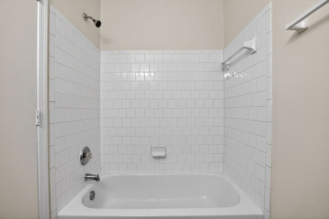 Building Photo - 46098 Lucca Way