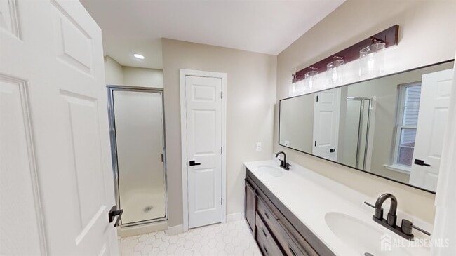 Building Photo - 2405 Timber Ridge Ct