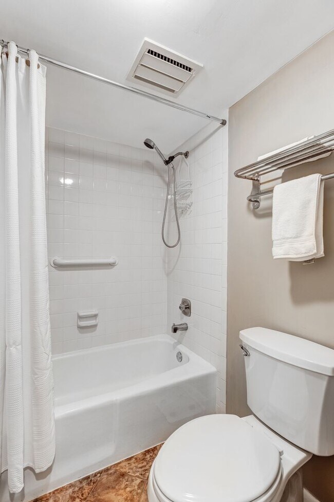 Building Photo - ** PARK SHORE ** 2 BED / 2 BATH - CONDO - 55+ COMMUNITY - SEASONAL OR SHORT TERM RENTAL