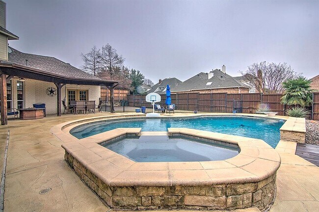 Building Photo - 4204 Lorimar Dr