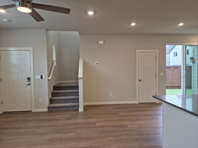 Living/Dining - 31741 NW Blake Terr