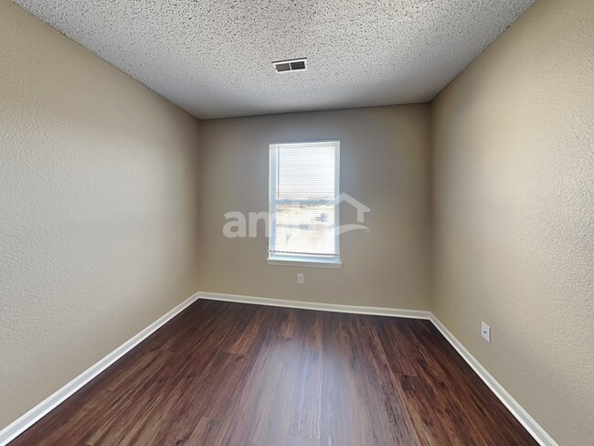 Building Photo - 2624 Santaro Ct