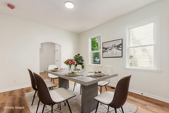 Building Photo - 865 Old Leonard Ave