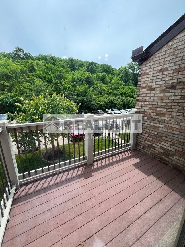 Building Photo - 24 Woodland Hills Dr
