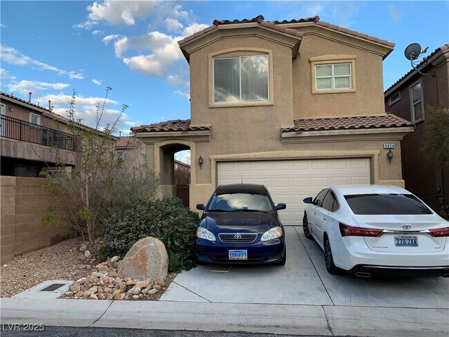 Primary Photo - 9024 Semillon St