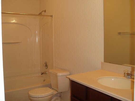 Building Photo - 422 Abbey Ln