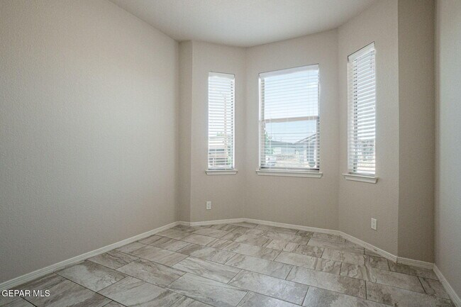 Building Photo - 11140 Catherine Slutter Ln