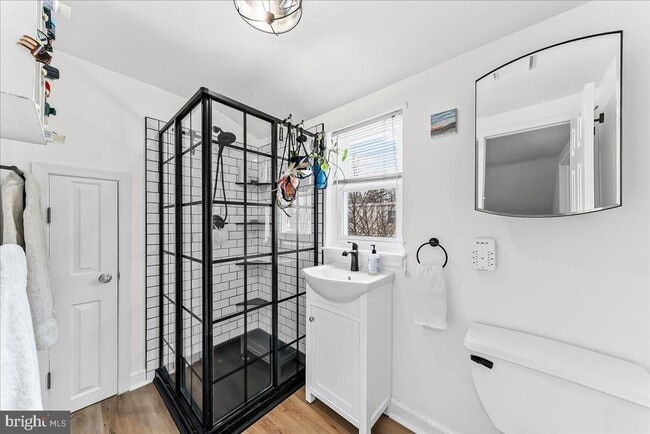 Building Photo - 4 S Chester Ave