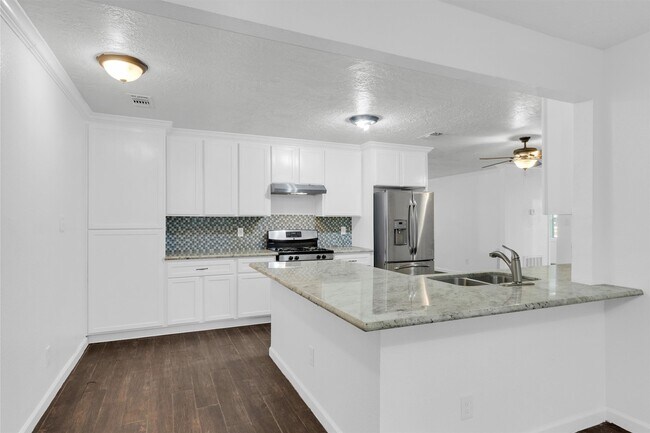 Building Photo - 21630 Punkin St