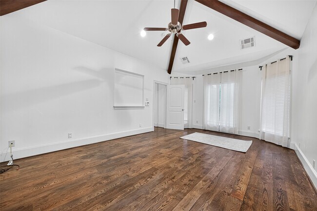Building Photo - 6 S Berryline Cir