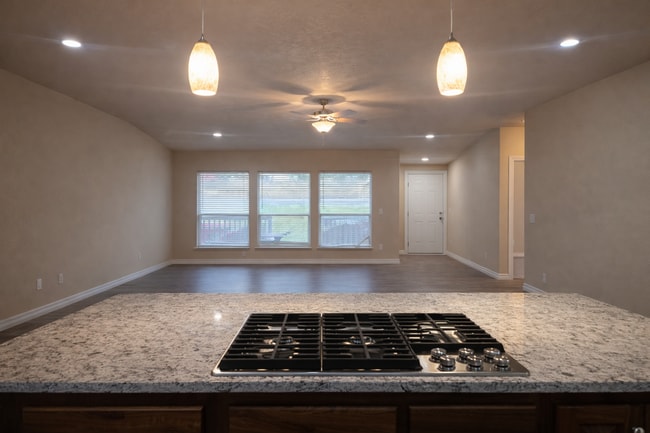 Building Photo - Fully Remodeled Home in West Kennewick – Pets Welcome