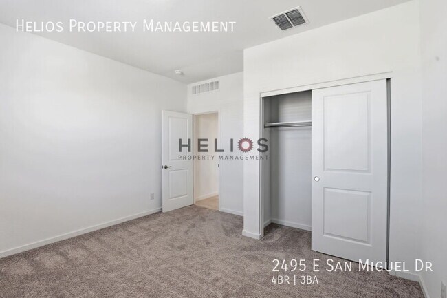 Building Photo - 2495 E San Miguel Dr