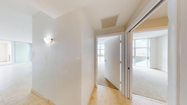 Building Photo - 550 Okeechobee Blvd
