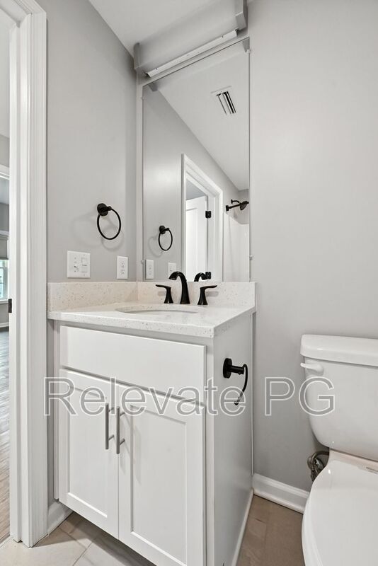 Building Photo - 1420 Ewing Pk Lp