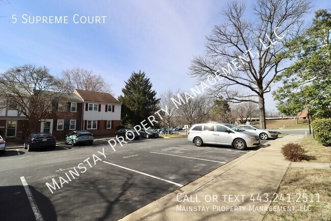 Building Photo - 5 Supreme Ct