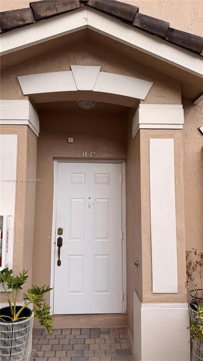 Building Photo - 5785 NW 116th Ave