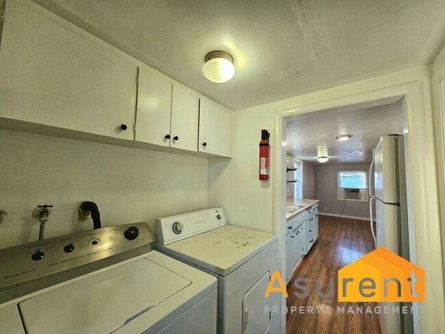 Building Photo - Beautiful Single-Level Home Located in the desirable East Medford neighborhood