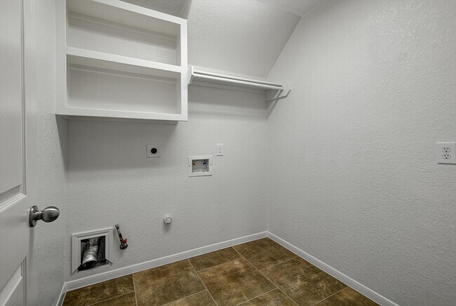 Building Photo - 20950 Field Manor Ln