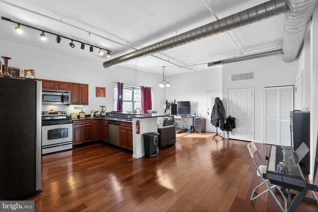 Building Photo - 926 N 3rd St