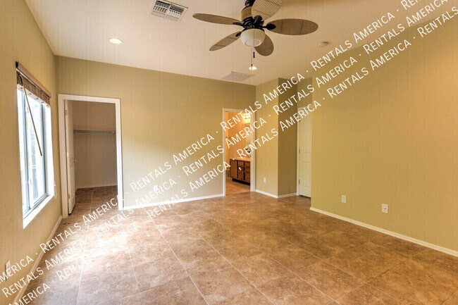 Building Photo - 3647 E Mecate Rd