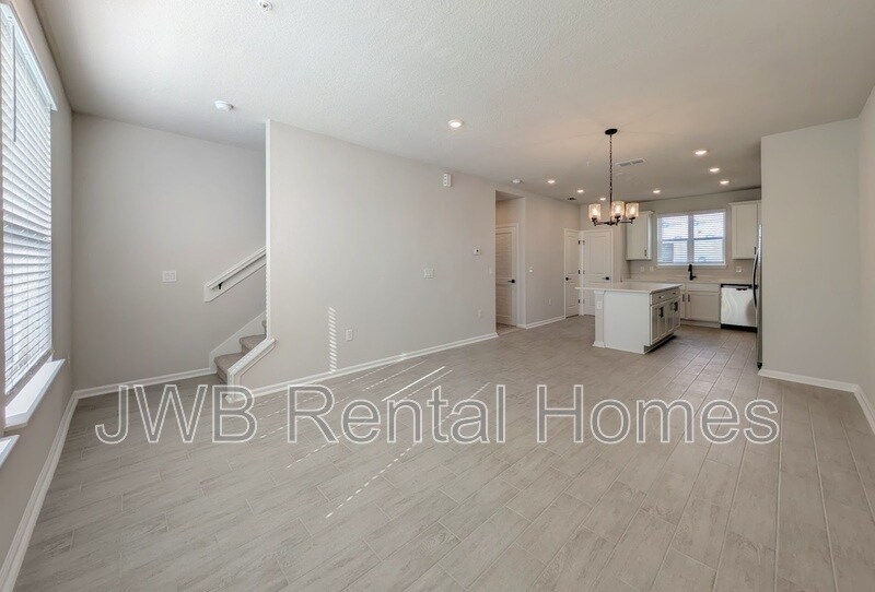Building Photo - 841 Prudential Dr