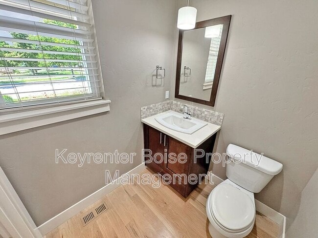 Building Photo - 2784 S Trailwood Way