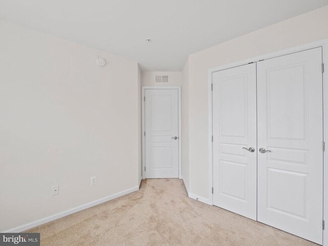Building Photo - 43824 Royal Fern Ln