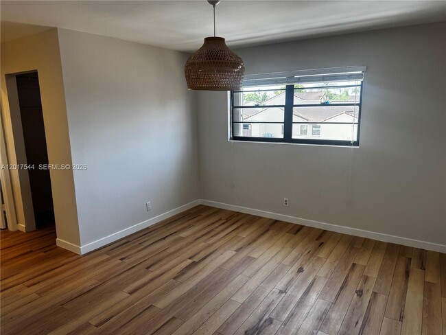 Building Photo - 6532 NW 170th Terrace