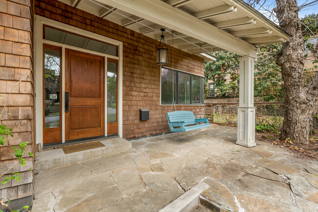 Building Photo - 201 Chichester Pl