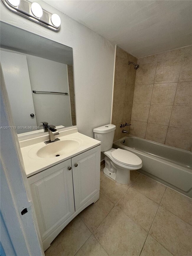Building Photo - 488 NW 165th St