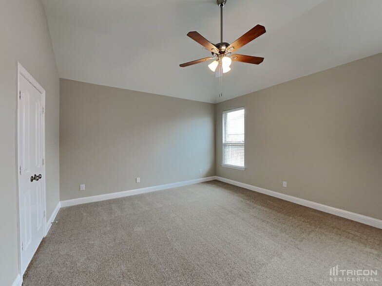 Building Photo - 127 Old Spanish Trail