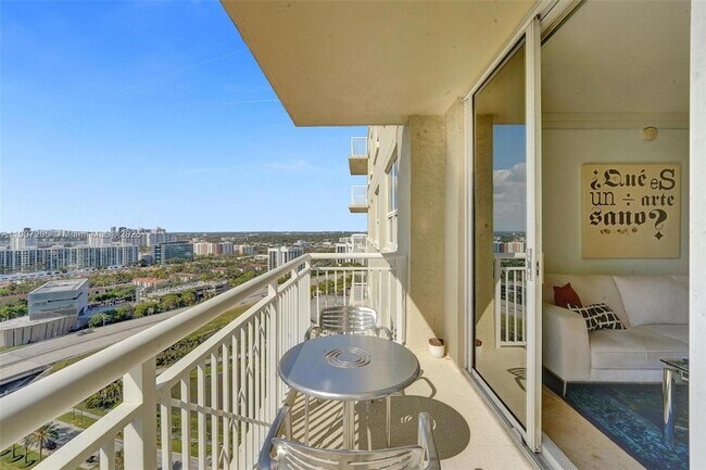 Building Photo - 19501 W Country Club Dr