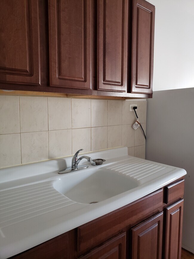 Building Photo - 2712 N Milwaukee Ave