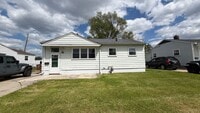 Building Photo - ***NEW ON THE MARKET 4 BEDROOM POINT PLACE HOME....DRIVE BY TO CHECK IT OUT***