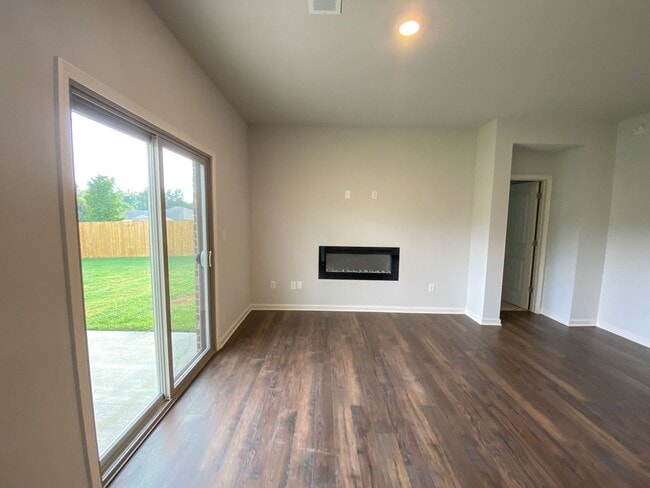 Building Photo - 4 bedroom 2 bath in Somerville built in 2023
