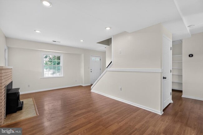 Building Photo - 4700 Addison Dr