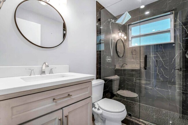 Building Photo - 5070 SW 94th Terrace