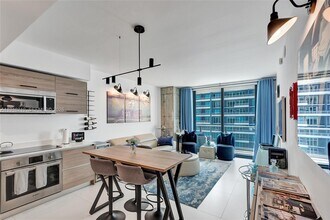 Building Photo - 1300 S Miami Ave