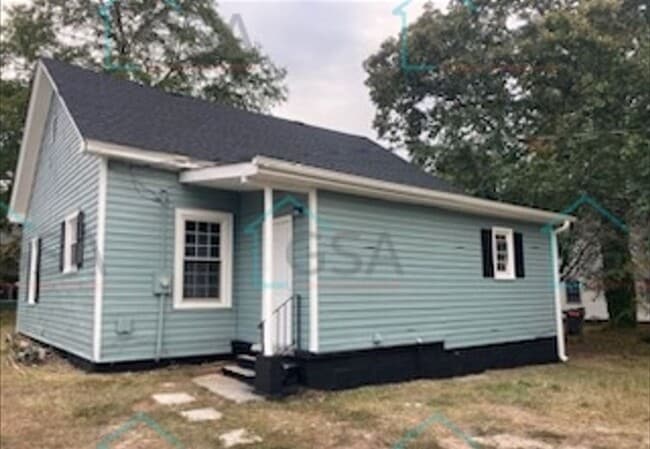 Building Photo - 2 Bedroom 2 Bath Available!