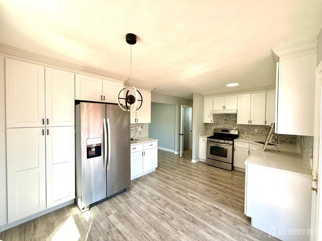 Building Photo - 35 Fiat Ave