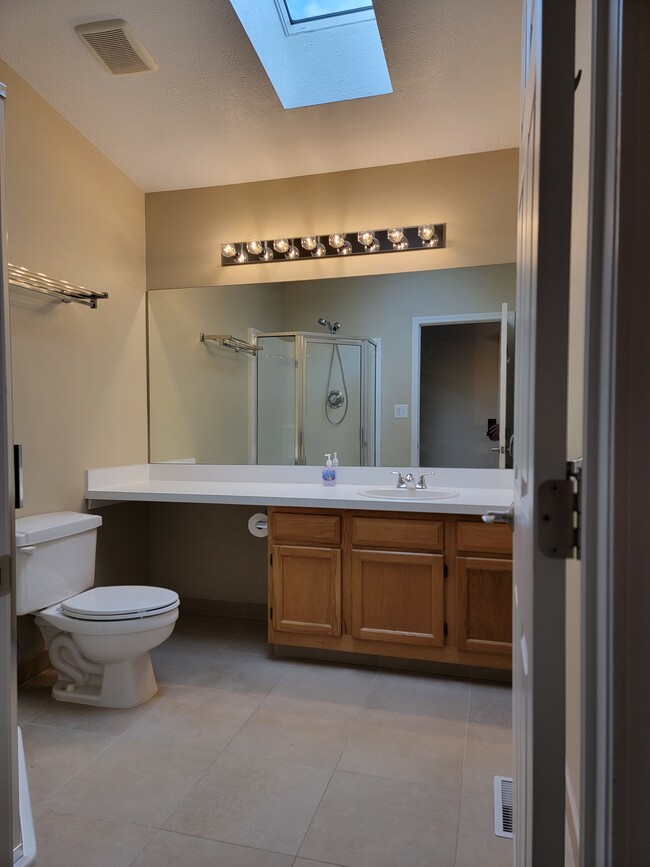 Building Photo - 7179 W Cross Creek Trail