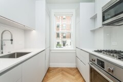 Building Photo - 27 Forest St