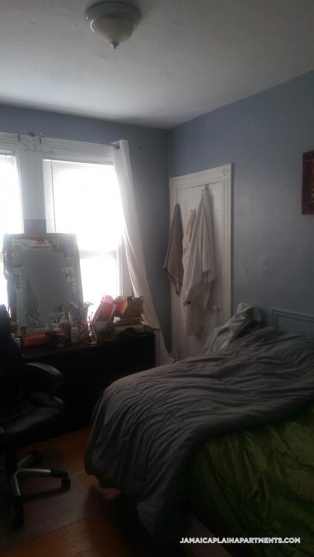 Building Photo - 108 Hyde Park Ave