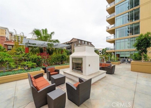 Building Photo - 411 W Seaside Way